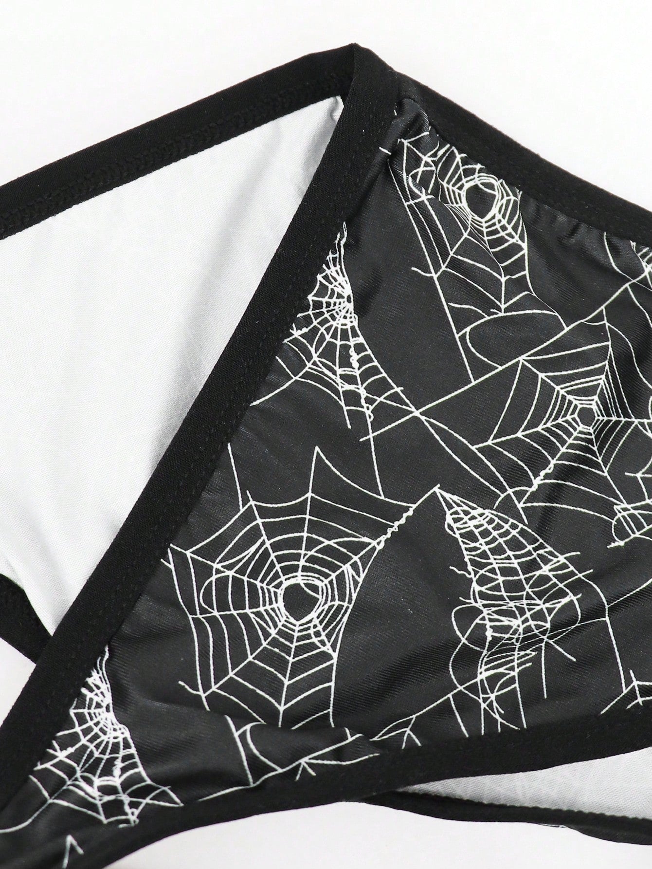 Men’s Spider Web Print Short, Mid-Rise Design, Lightweight Material