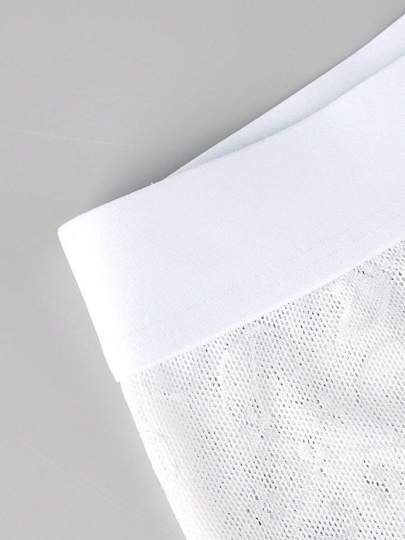 Men’s Patchwork Texture Short Neutral Color Design For Daily Use