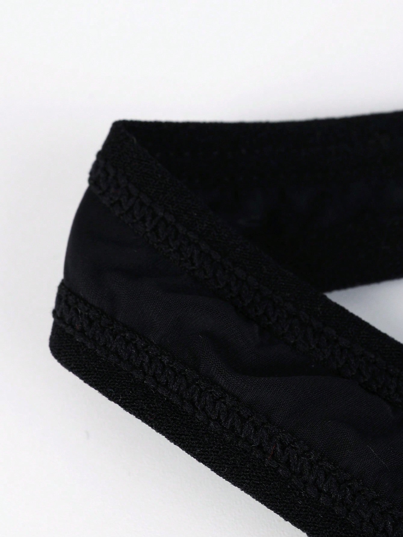 Solid Color Thong With Circular Charm Decoration For Men