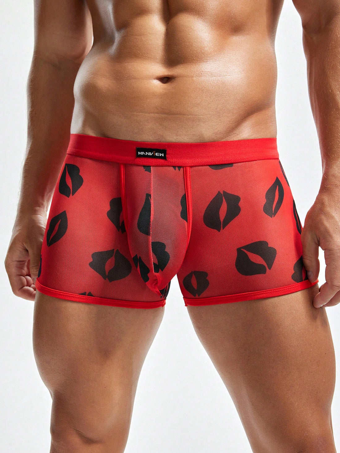 Men’s Lip Print Pattern Short With Woven Detail For Casual Wear